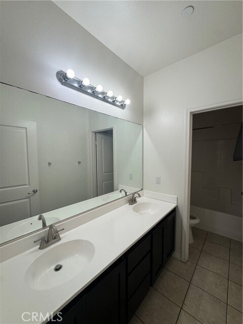 Building Photo - 2940 S Via Belamaria