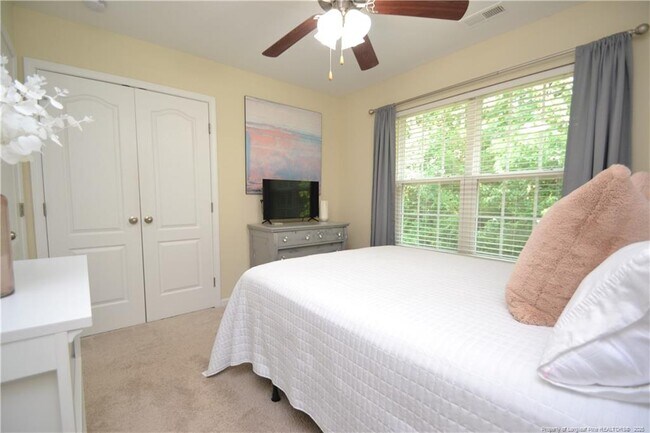 Building Photo - 3115 Manhasset Ln