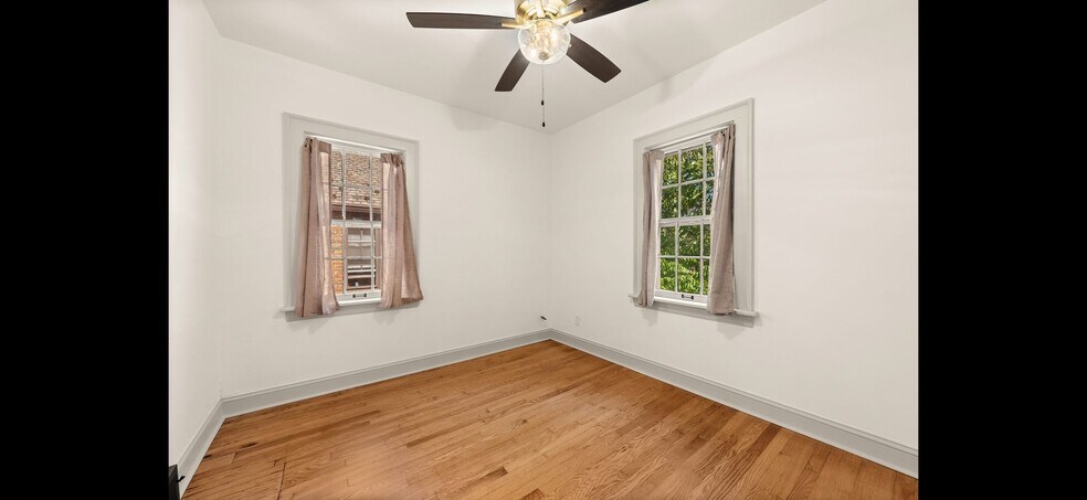 Building Photo - 3707 Normandy Rd