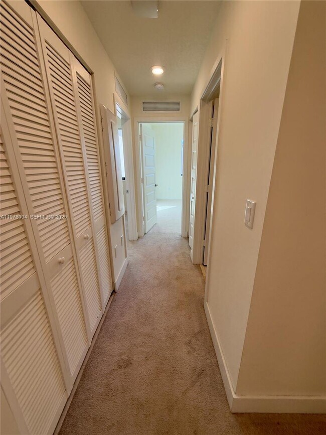 Building Photo - 4761 NW 84th Ave