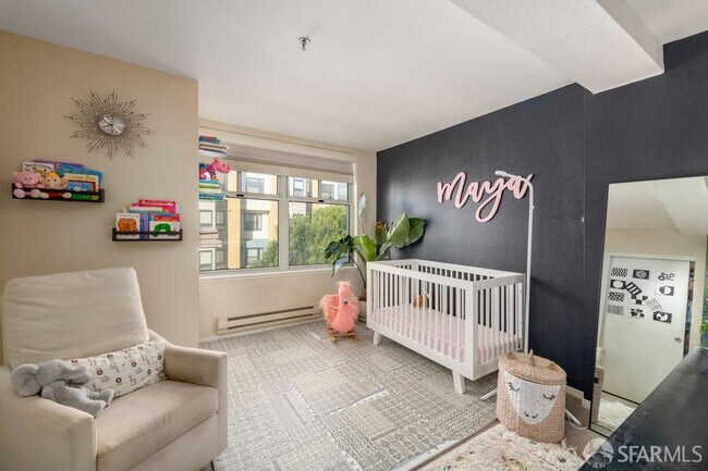 Building Photo - 2075 Sutter St