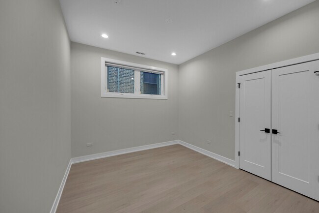 Building Photo - 4629 S Michigan Ave