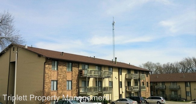 Building Photo - 3500 Grand Ave