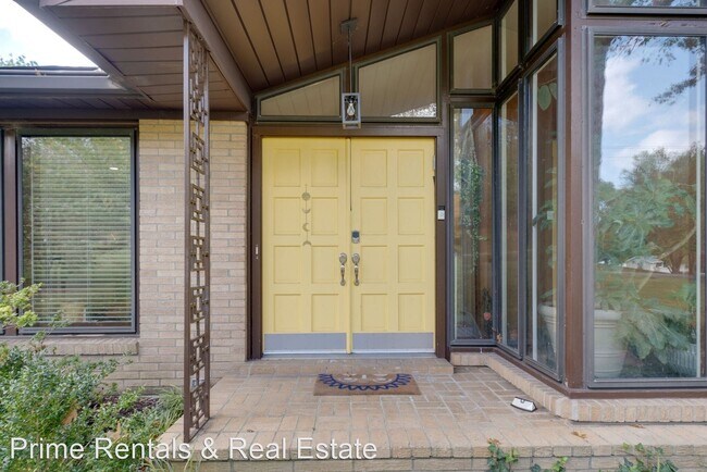 Building Photo - 4 br, 3 bath House - 2753 Windemere Drive