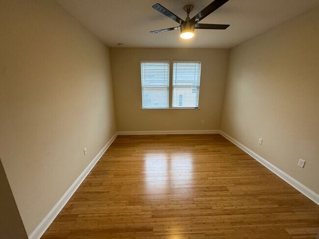 Building Photo - Move in Ready! Four Bed Three Bath Two Story Home. Pet Friendly. Amenities. Garage. Washer/Dryer....