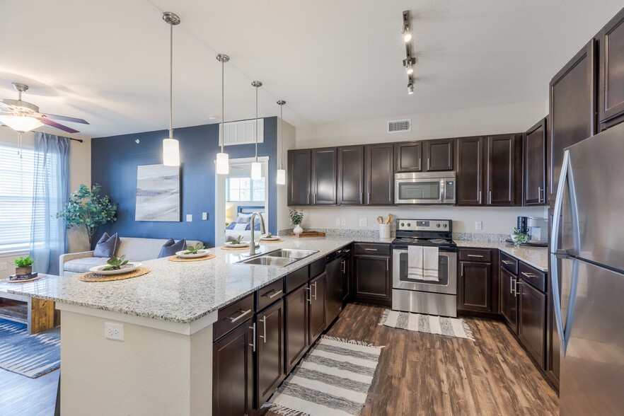 Stainless Steel Appliances & Granite Countertops - Waterford on Mainstreet