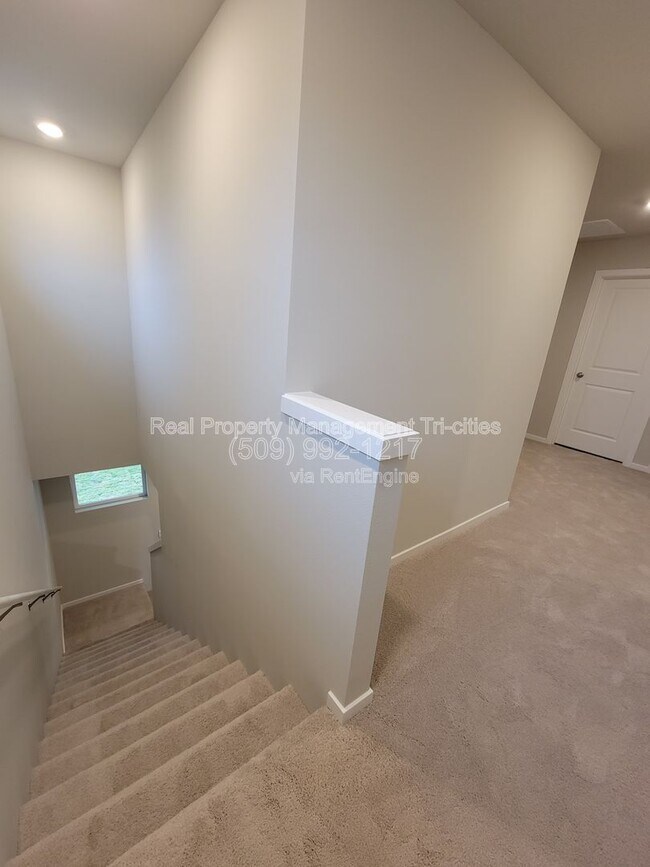 Building Photo - 7752 Ranchland Ln
