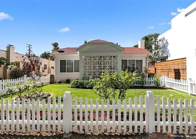 Building Photo - 3337 Helms Ave