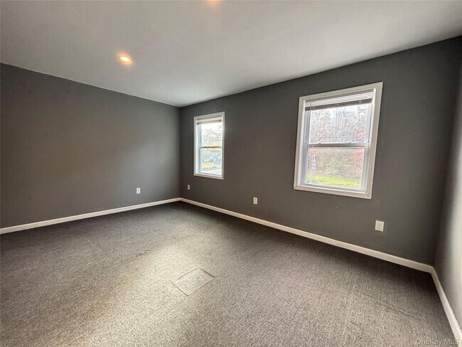 Building Photo - 2452 NY-207