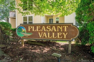 Building Photo - 949 Pleasant Valley Rd