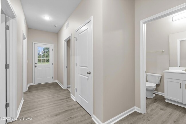 Building Photo - 3200 Maldon Ct