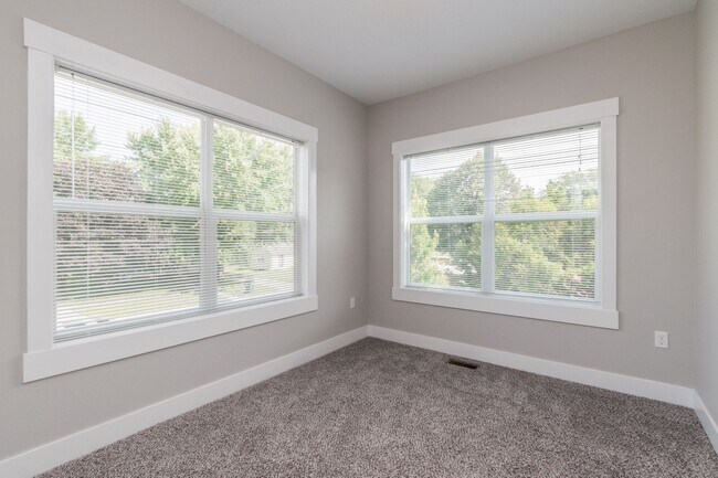 Building Photo - 307 Washington Ave