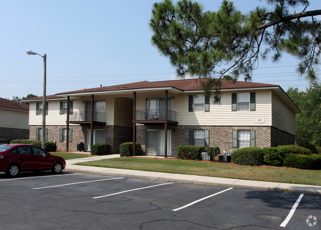 Building Photo - Crown Villas Apartments