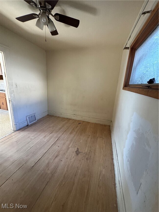 Building Photo - 3660 E 76th St