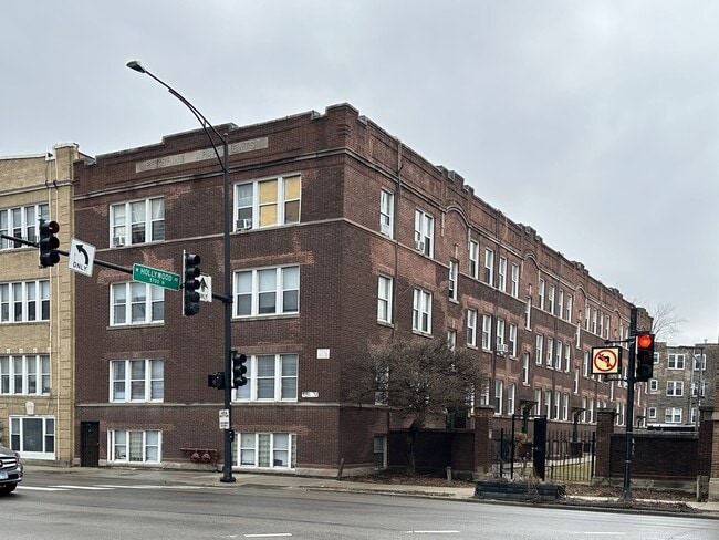 Building Photo - 5670 N Ridge Ave