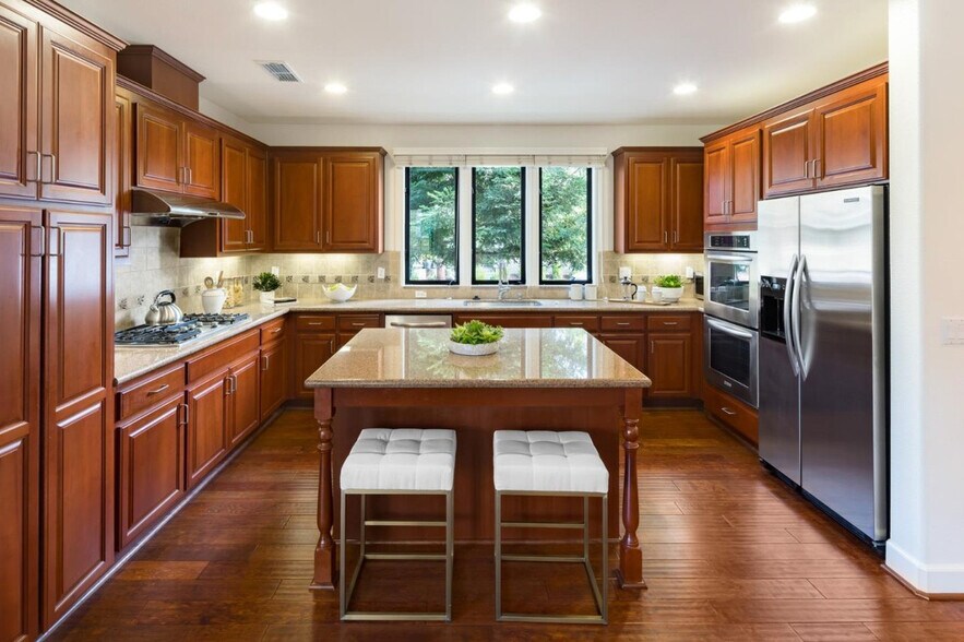 Building Photo - 401 Alder Ln