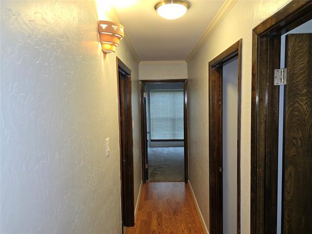 Building Photo - 2822 Oak Forest Dr