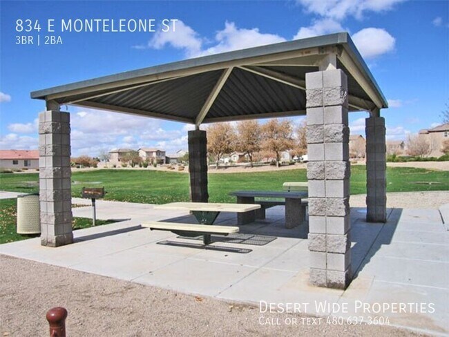 Building Photo - 834 E Monteleone St
