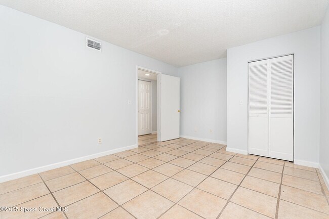 Building Photo - 2181 Agora Cir SE
