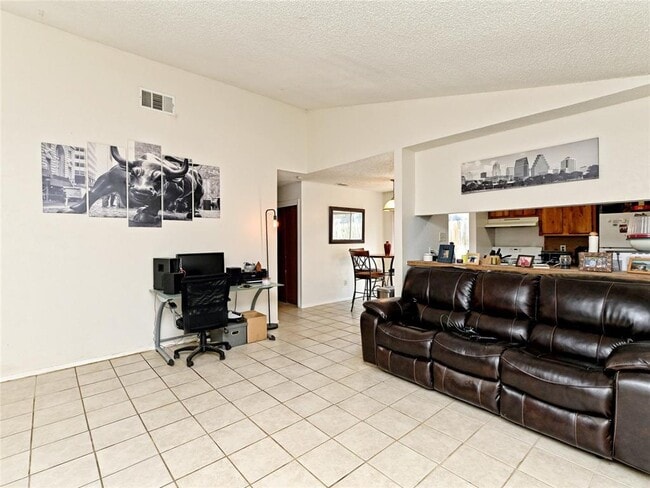 Building Photo - 12002 Arrowwood Dr