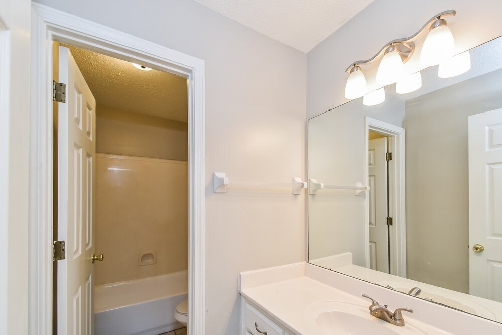 Building Photo - 2744 Breezy Ridge Trail