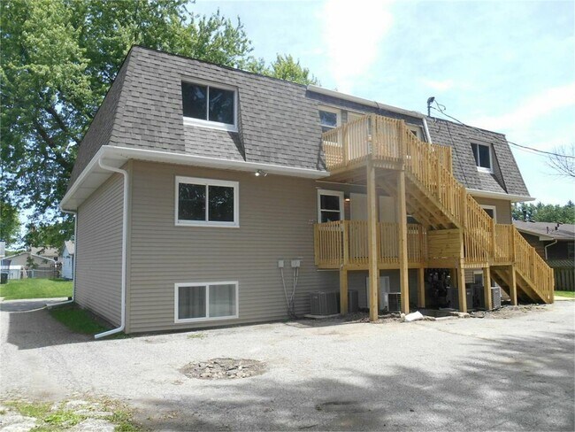 Building Photo - 6520-1