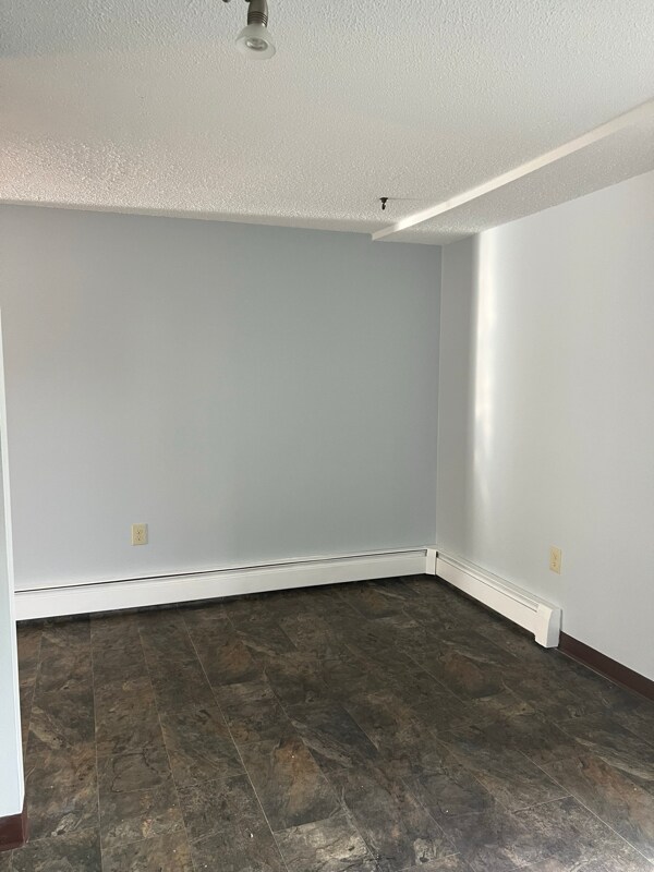 Building Photo - 175 Willard St