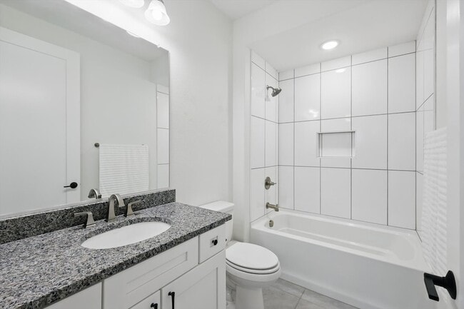 Building Photo - 12424 Blue Granite Dr