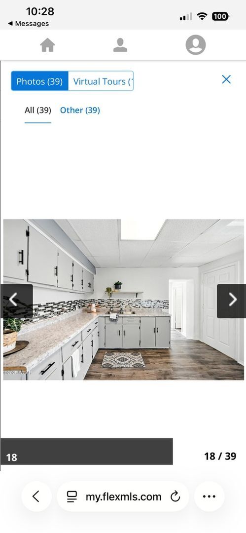 Building Photo - 419 S Collett St