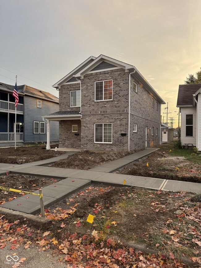 Building Photo - 2143 Columbia Ave