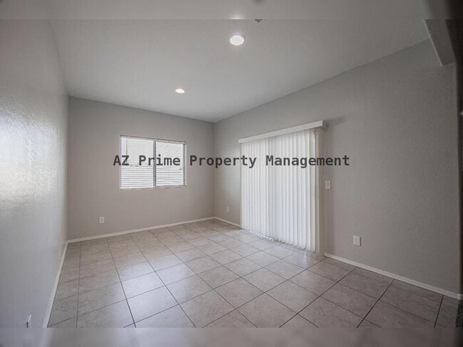 Building Photo - 43606 Juniper Ave