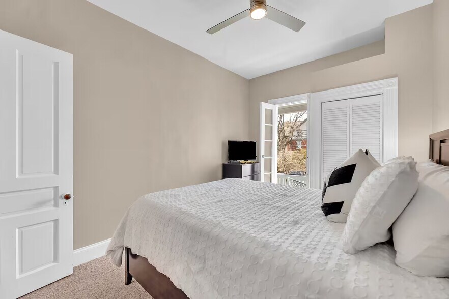 Bedroom 2 - 1104 Cross Ln