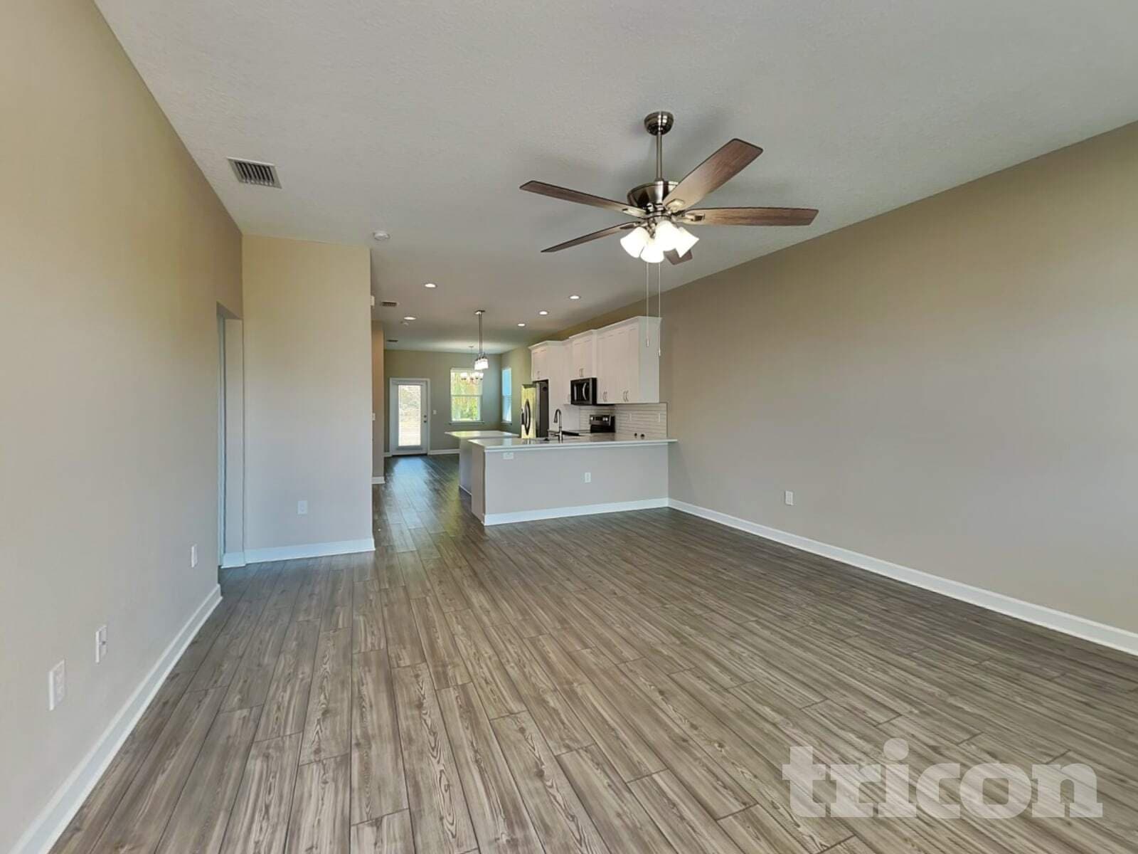 Building Photo - 3476 Longview Ln