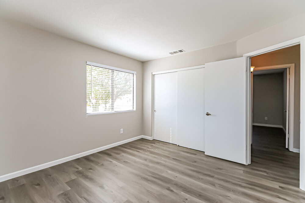 Building Photo - 4537 N 87th Ave