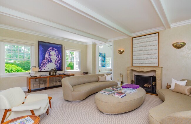 Building Photo - 59 First Neck Lane