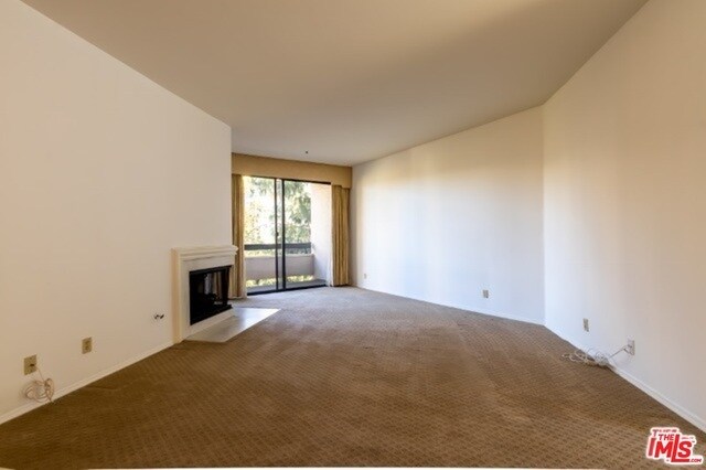 Building Photo - 2131 Century Park Ln