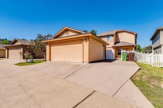 Building Photo - 711 Heritage Springs Trail