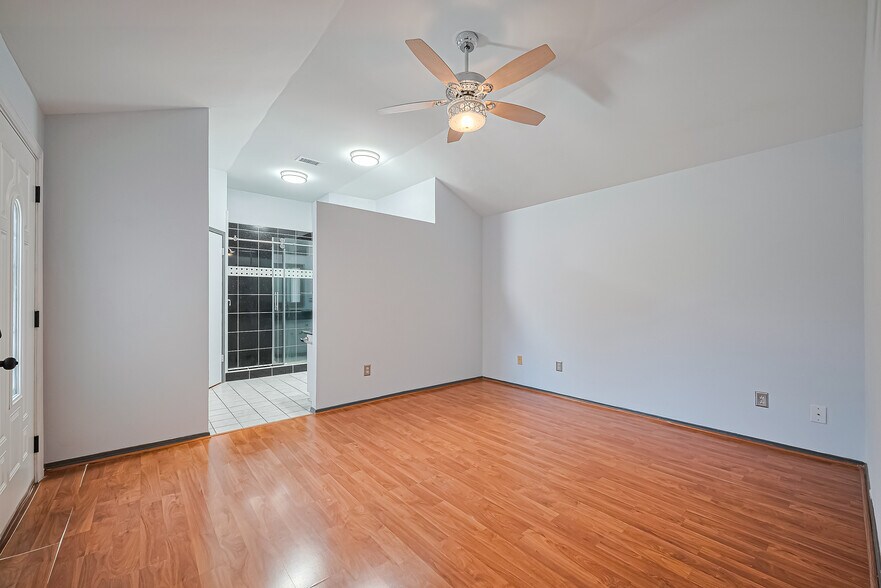 Building Photo - 3234 Mourning Dove Dr