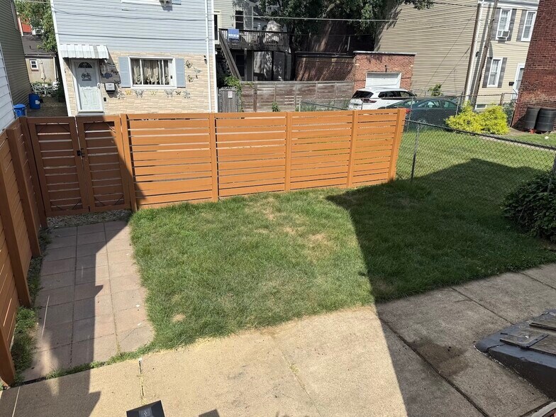 Back yard - 117 44th St