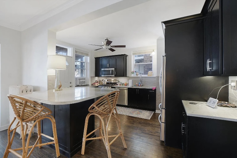 Building Photo - 6429 N Wayne Ave