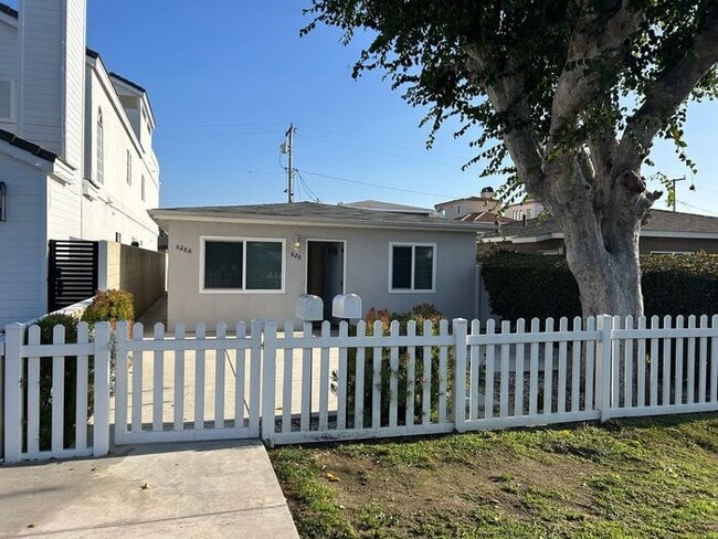 Building Photo - FANTASTIC 1BD 1BA FOR LEASE!