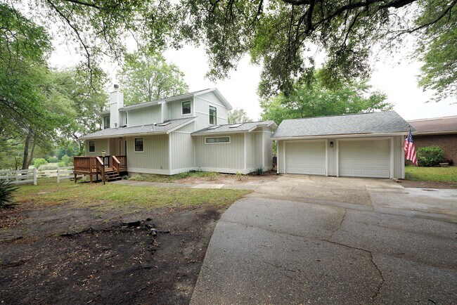 Building Photo - Updated 4 bedroom home in Bluewater Bay!