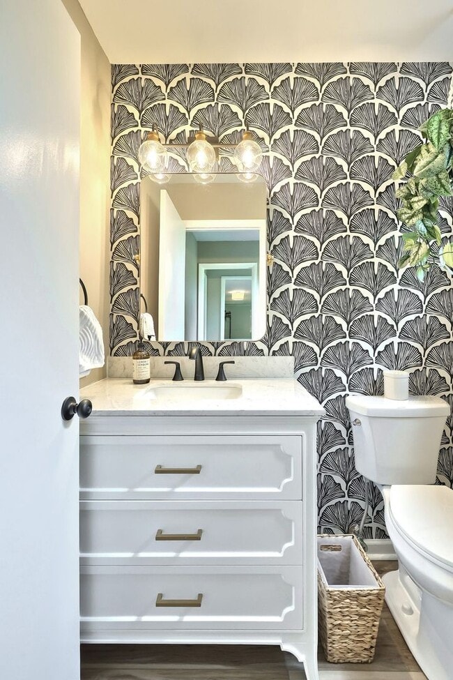 Building Photo - Beautiful Full Home in York