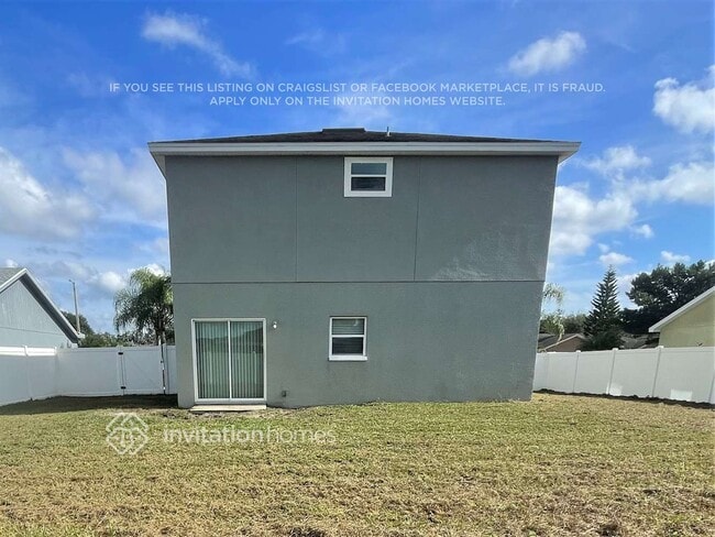 Building Photo - 2825 Oak Hammock Loop