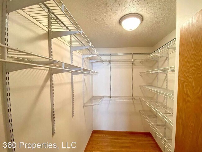 Building Photo - 3 br, 2 bath House - 2939 Wheatland Drive