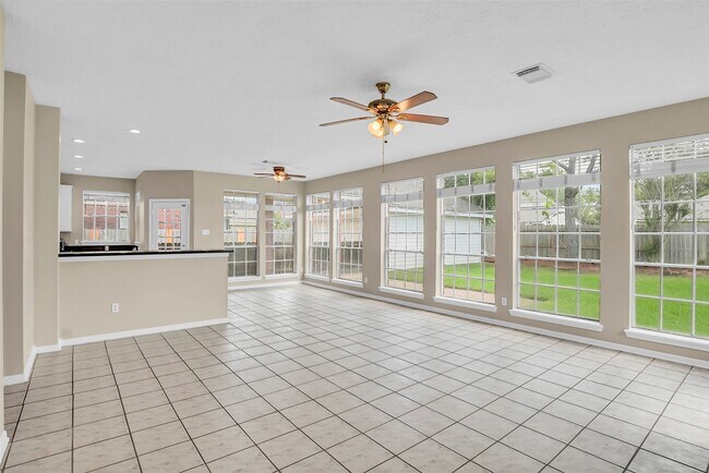 Building Photo - 4407 Magnolia Ln