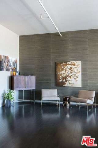 Building Photo - 1645 Vine St