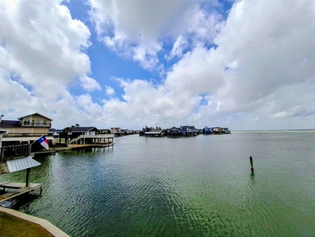 Building Photo - 1122 Makatea St