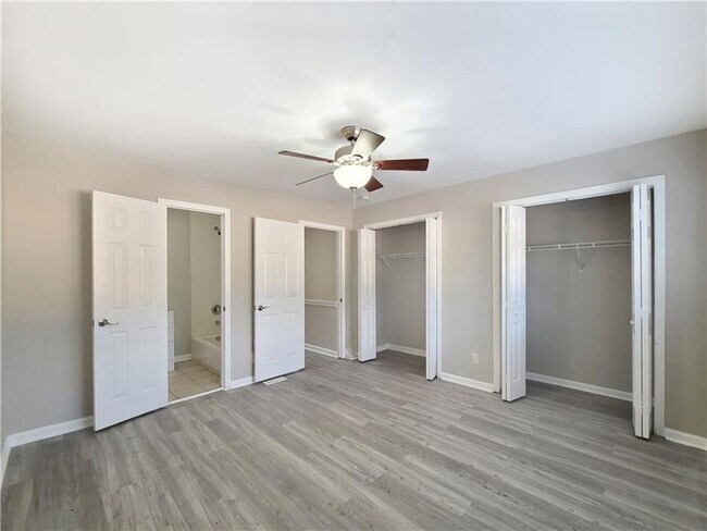 Building Photo - 2406 Campbellton Rd SW