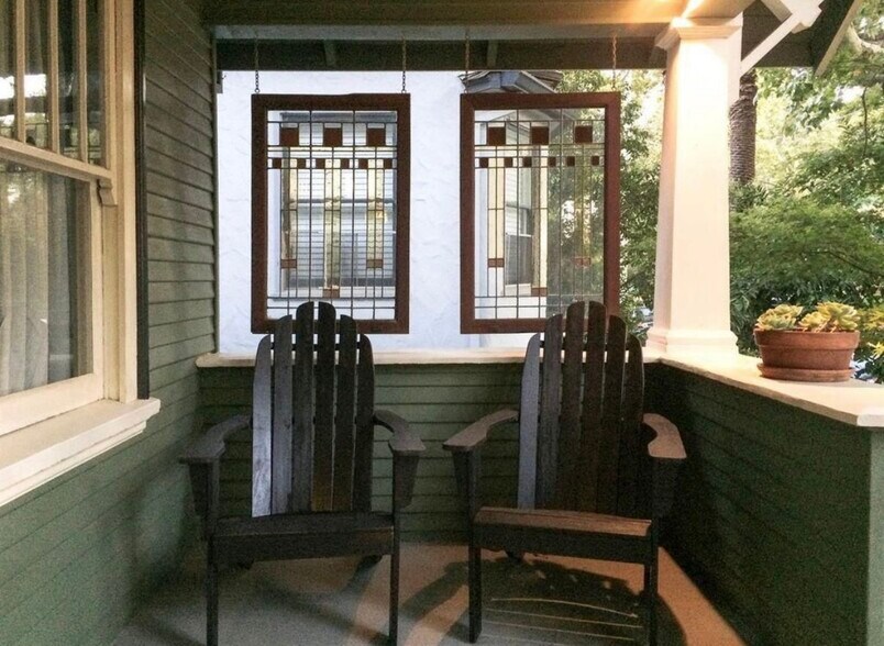 Front porch - 305 25th Street